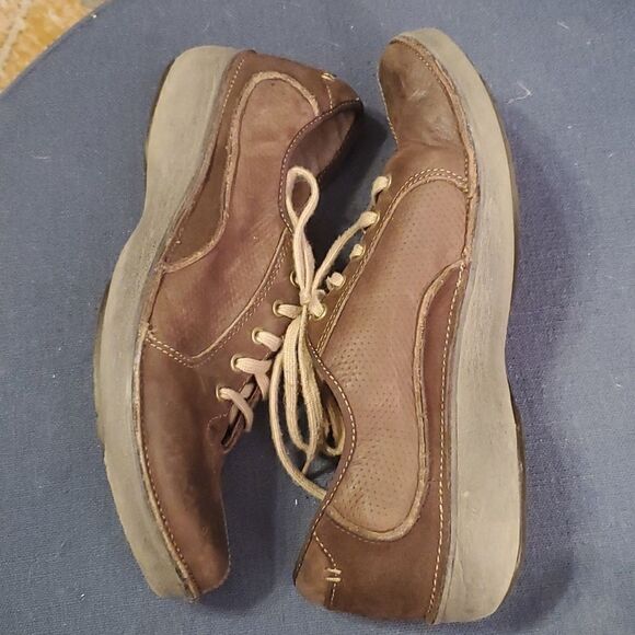 Clarks Wave Walk Womens Brown Leather Lace Up Comfort Shoes Size 8.5 W - Picture 10 of 10